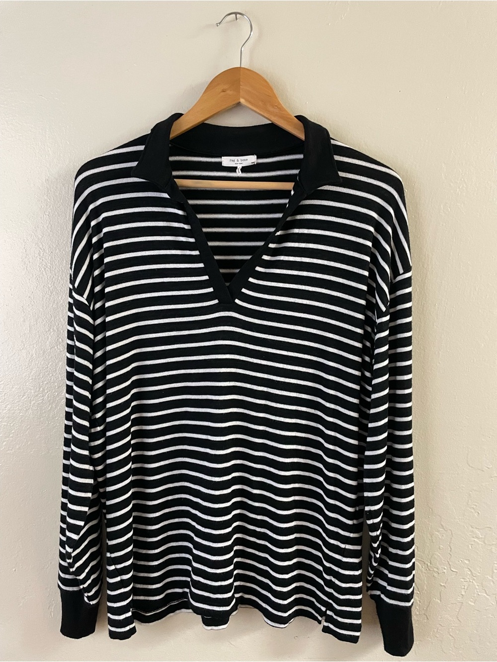 rag & bone Black and White Striped V-Neck Collared Sweater
